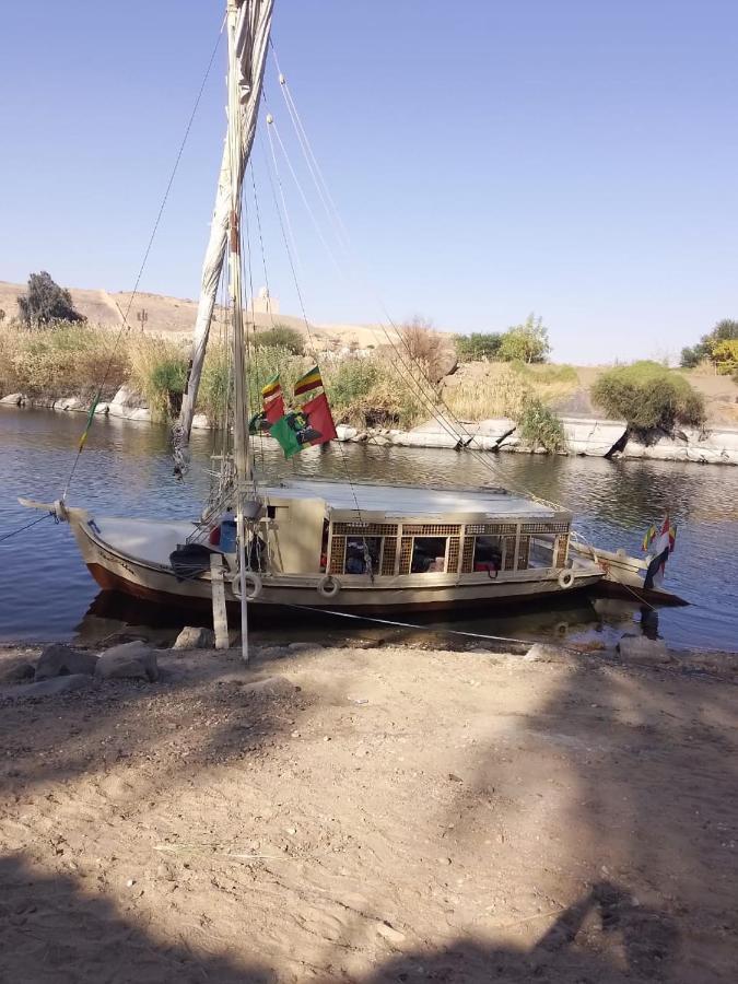 Hotel Nile Felucca Adventure à Assouan Extérieur photo