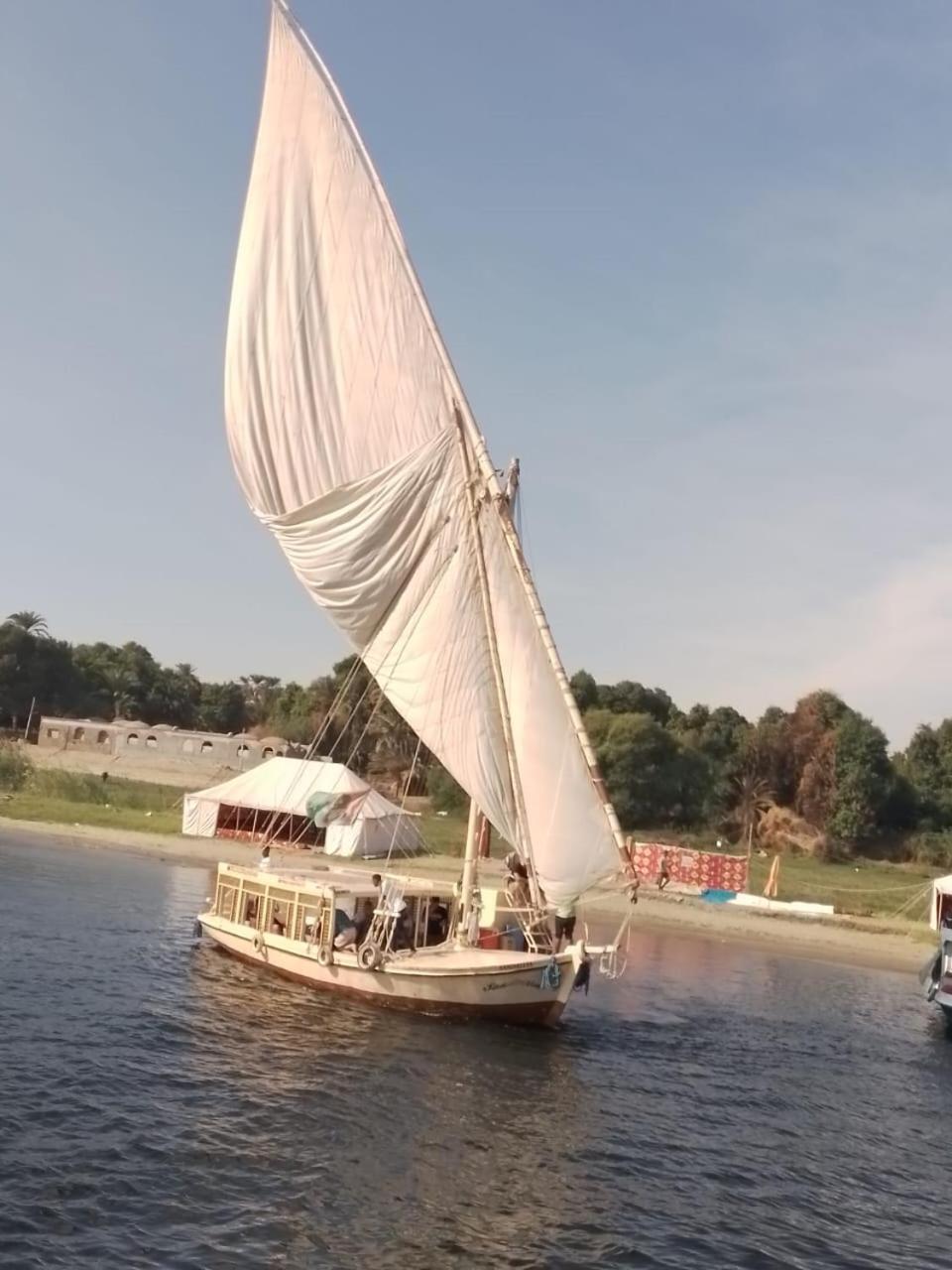 Hotel Nile Felucca Adventure à Assouan Extérieur photo
