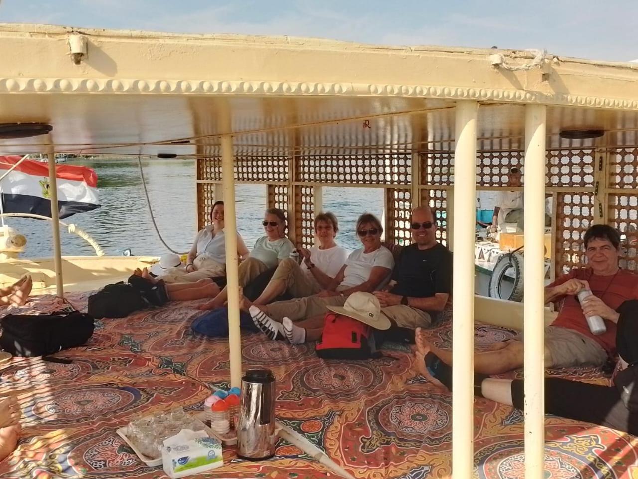 Hotel Nile Felucca Adventure à Assouan Extérieur photo