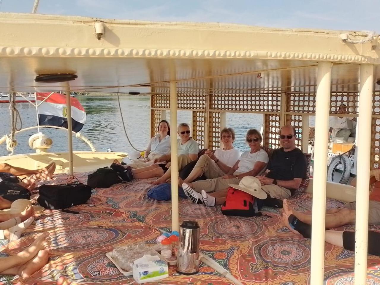 Hotel Nile Felucca Adventure à Assouan Extérieur photo