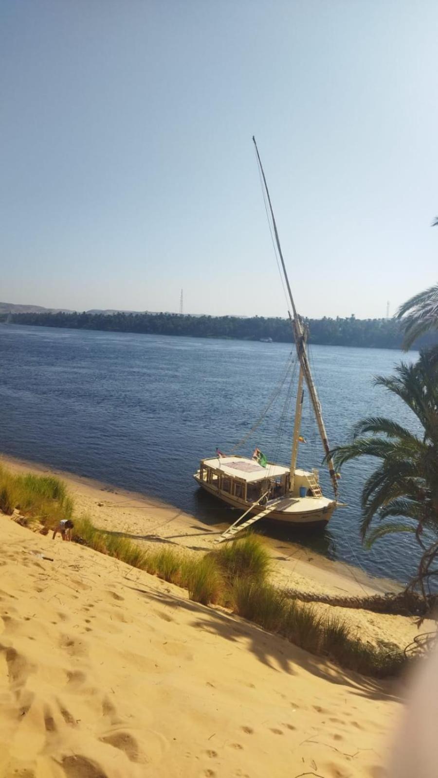 Hotel Nile Felucca Adventure à Assouan Extérieur photo